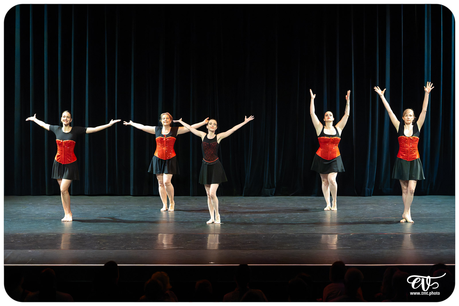 ECOLE DE DANSE CÉCILE ADAMOW